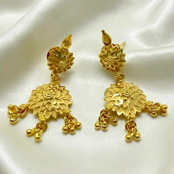 Gold Micro Plated Copper Floral Drop Necklace Earrings Set
