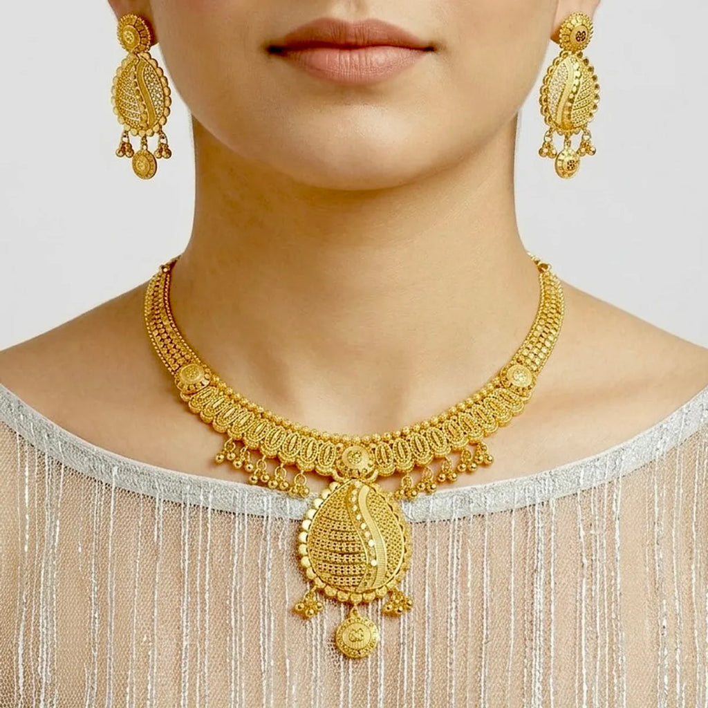 Gold Micro Plated Copper Dubai Heritage Oval Pendant Necklace Set