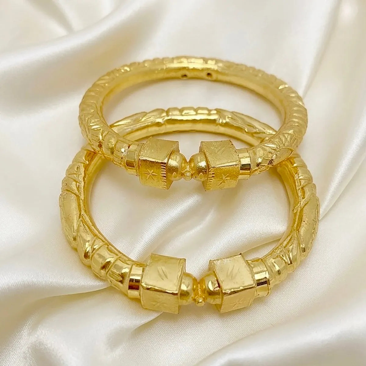 Gold Copper Nakshikari Bala Kada Bengali Traditional Bangle Pair