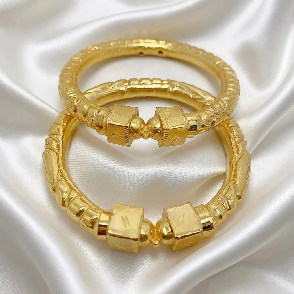 Gold Copper Nakshikari Bala Bengali Handcrafted Bangle Pair For Women