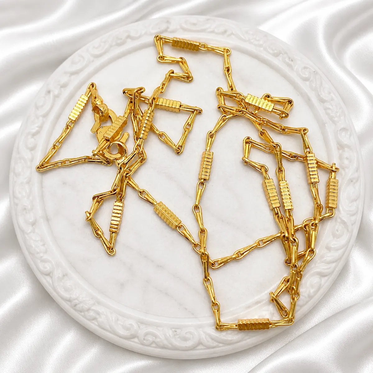 Gold Micro Plated Copper Geometric Link Neck Chain For Women