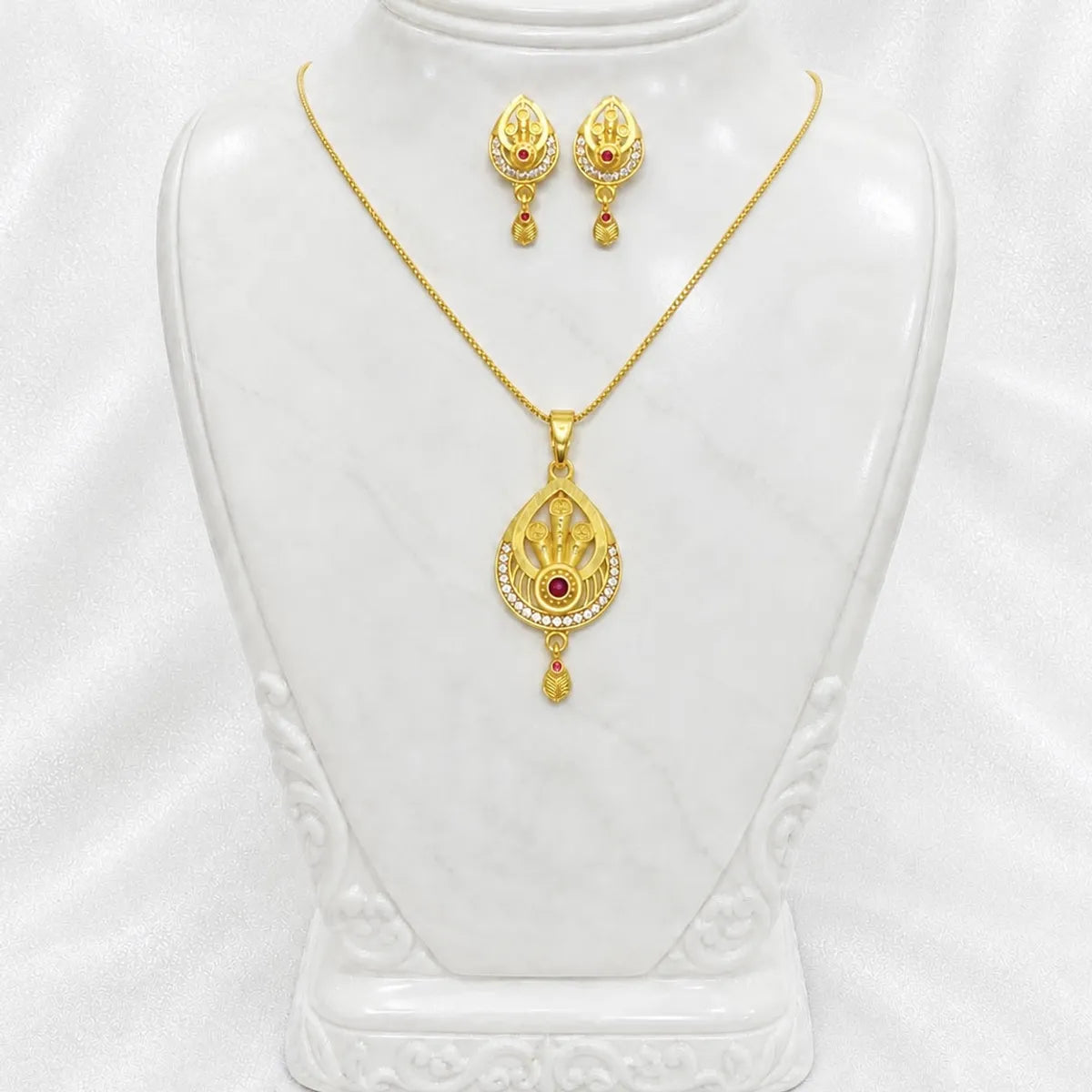 Red Gold Micro Plated Copper Ad Ruby Teardrop Necklace Earrings Set
