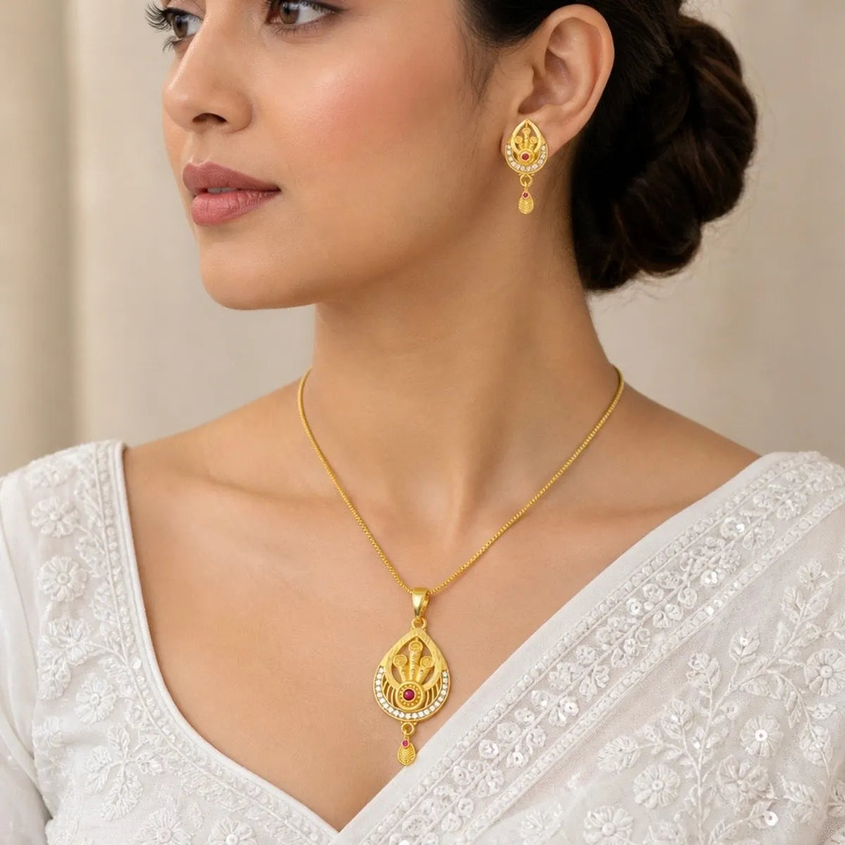 Red Gold Micro Plated Copper Ad Ruby Teardrop Necklace Earrings Set