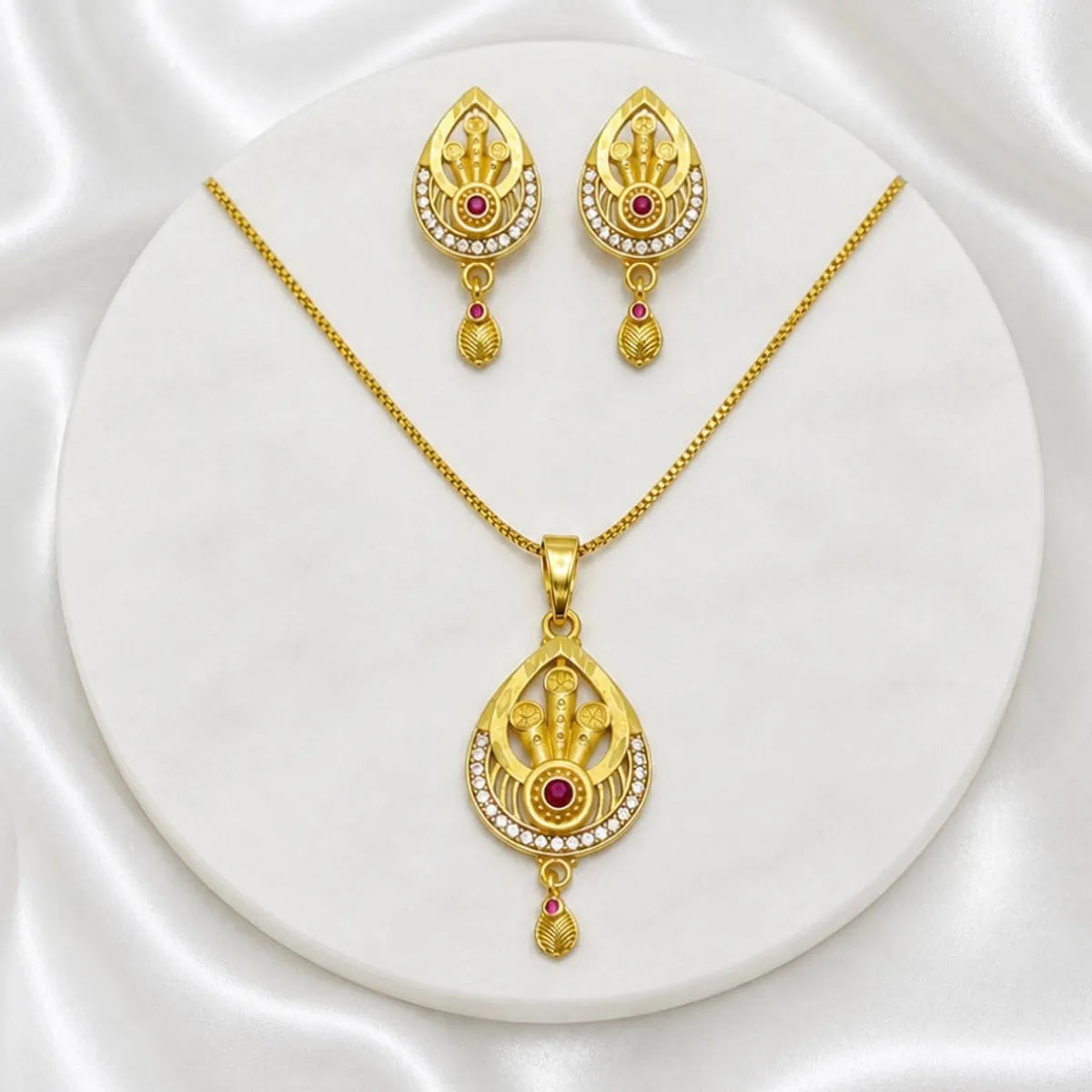 Red Gold Micro Plated Copper Ad Ruby Teardrop Necklace Earrings Set