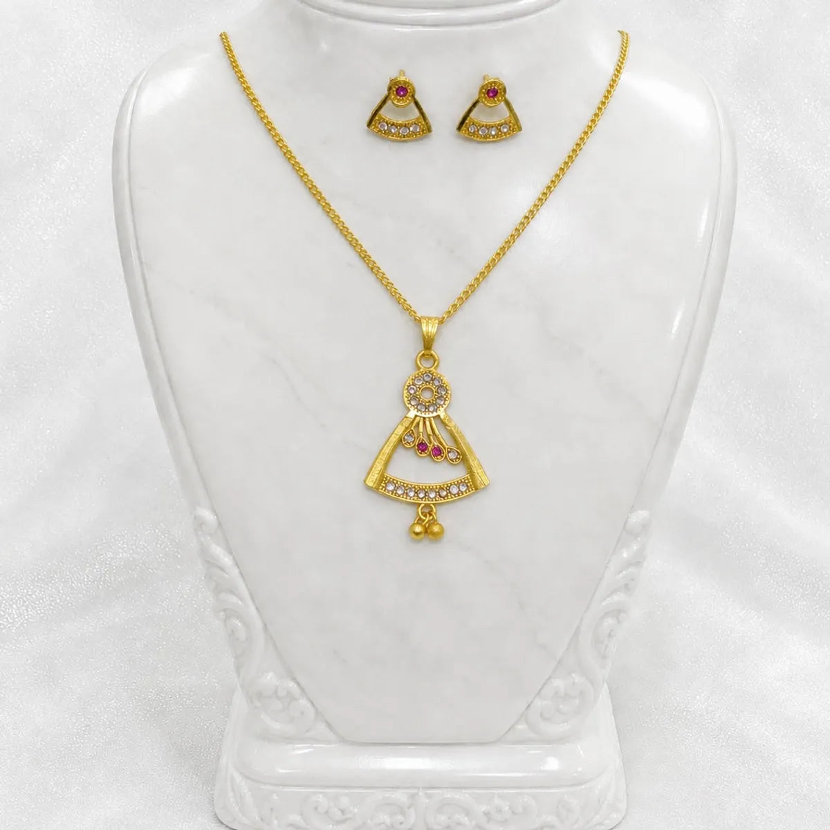 Gold Micro Plated Copper Ad Ruby Geometric Pendant Necklace Set