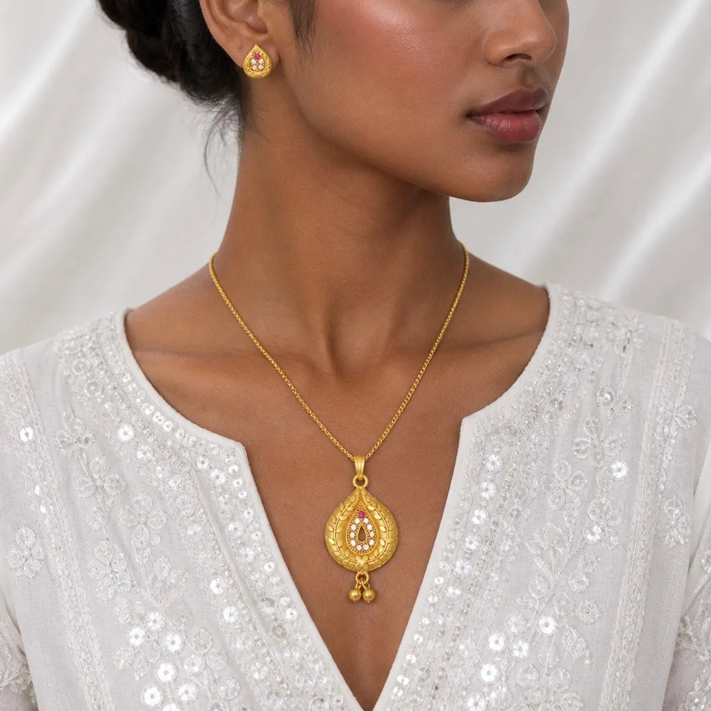 Red Gold Micro Plated Ad Ruby Teardrop Floral Necklace Set