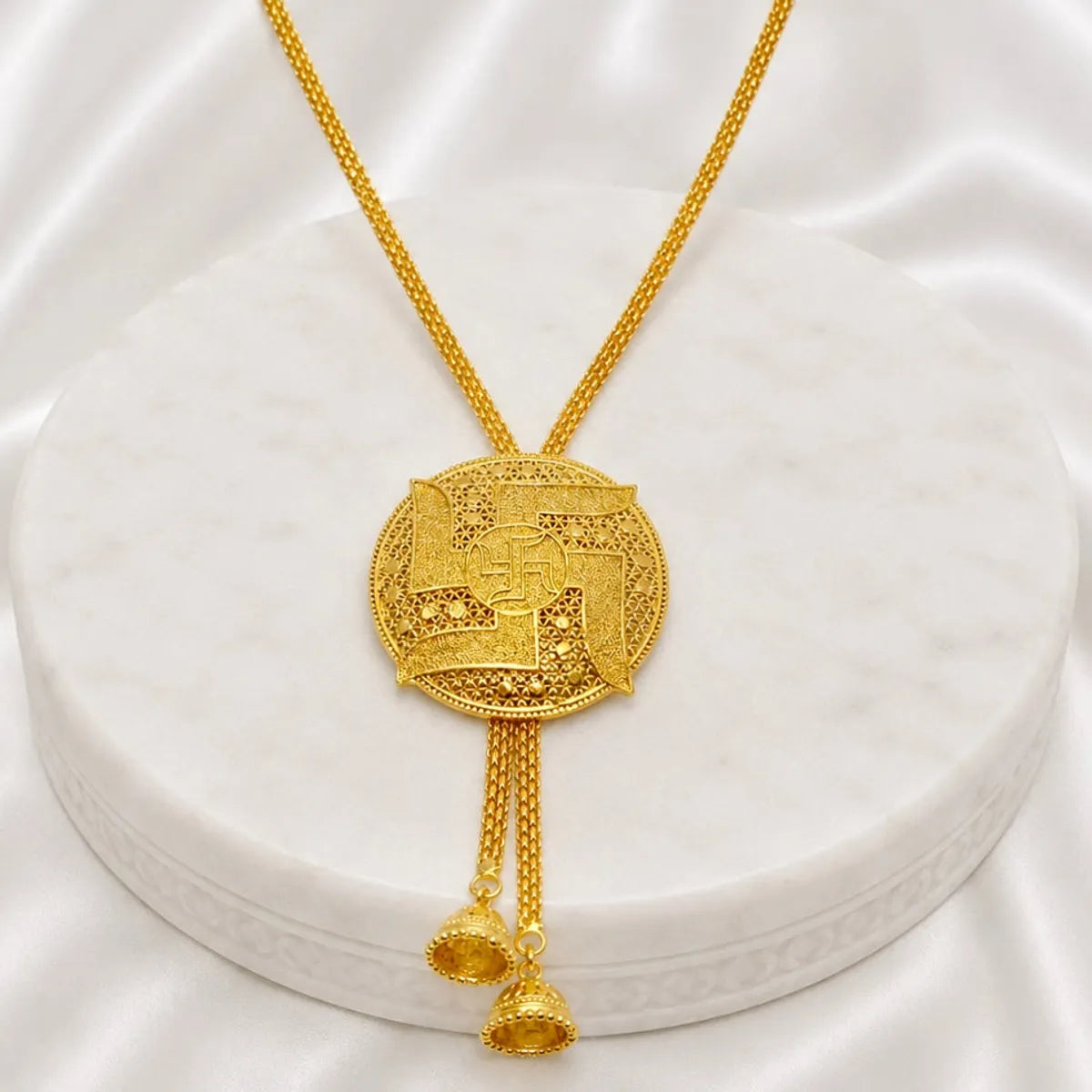 Gold Micro Plated Dubai Floral Pendant Necklace Set For Women