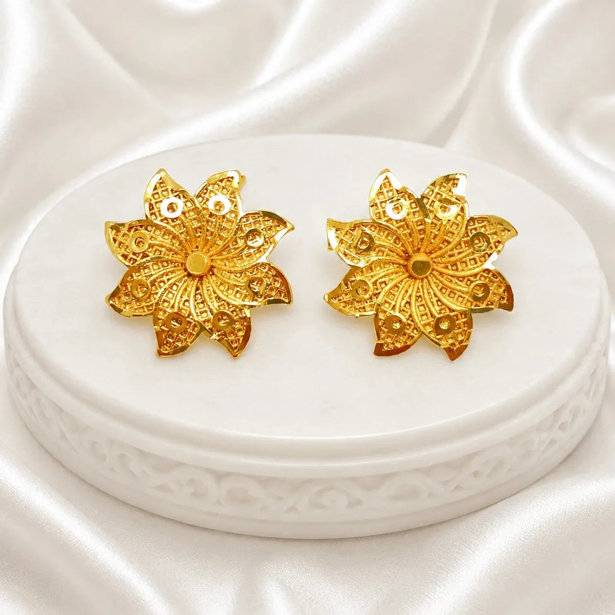 Gold Micro Plated Copper Floral Sunburst Temple Pendant Necklace Set