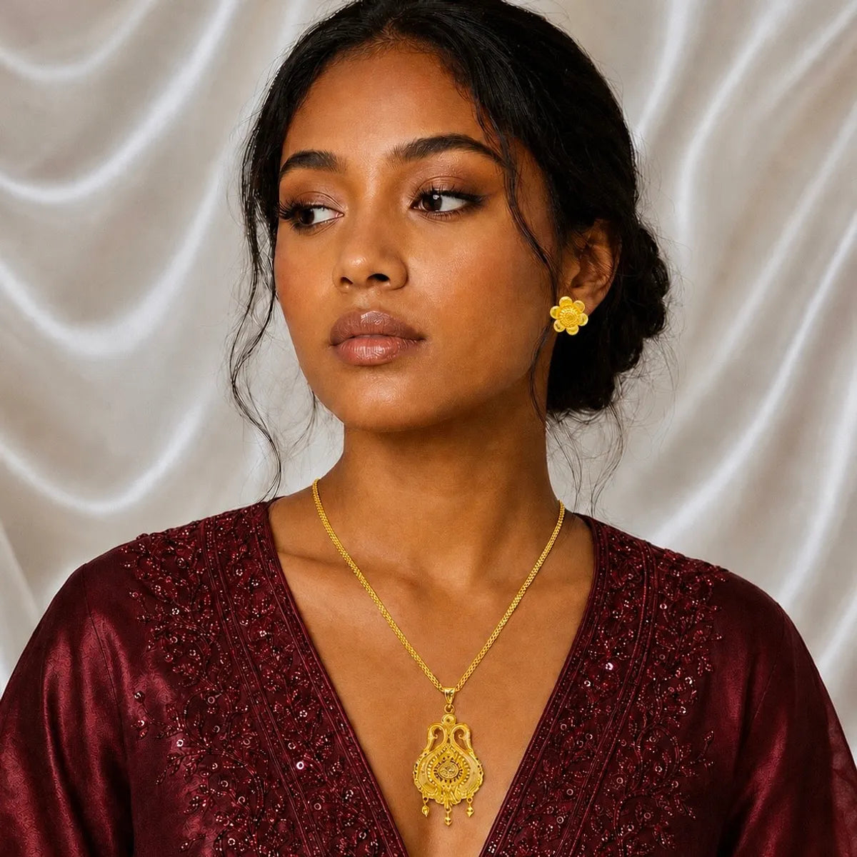 Gold Micro Plated Copper Temple Swan Motif Pendant Necklace Set For Women