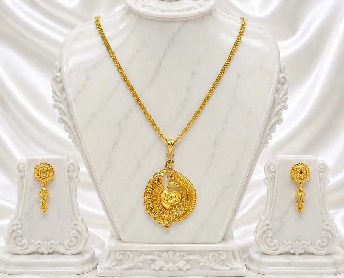 Gold Micro Plated Peacock Spiral Pendant Necklace Set For Women